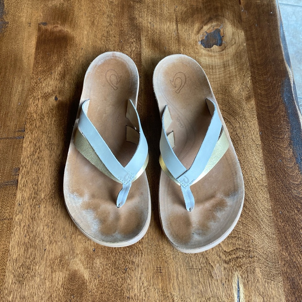 OluKai sandals